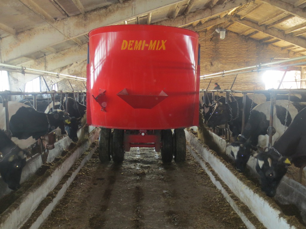 Кормозмішувач "Демі-мікс 9" img-10.jpg